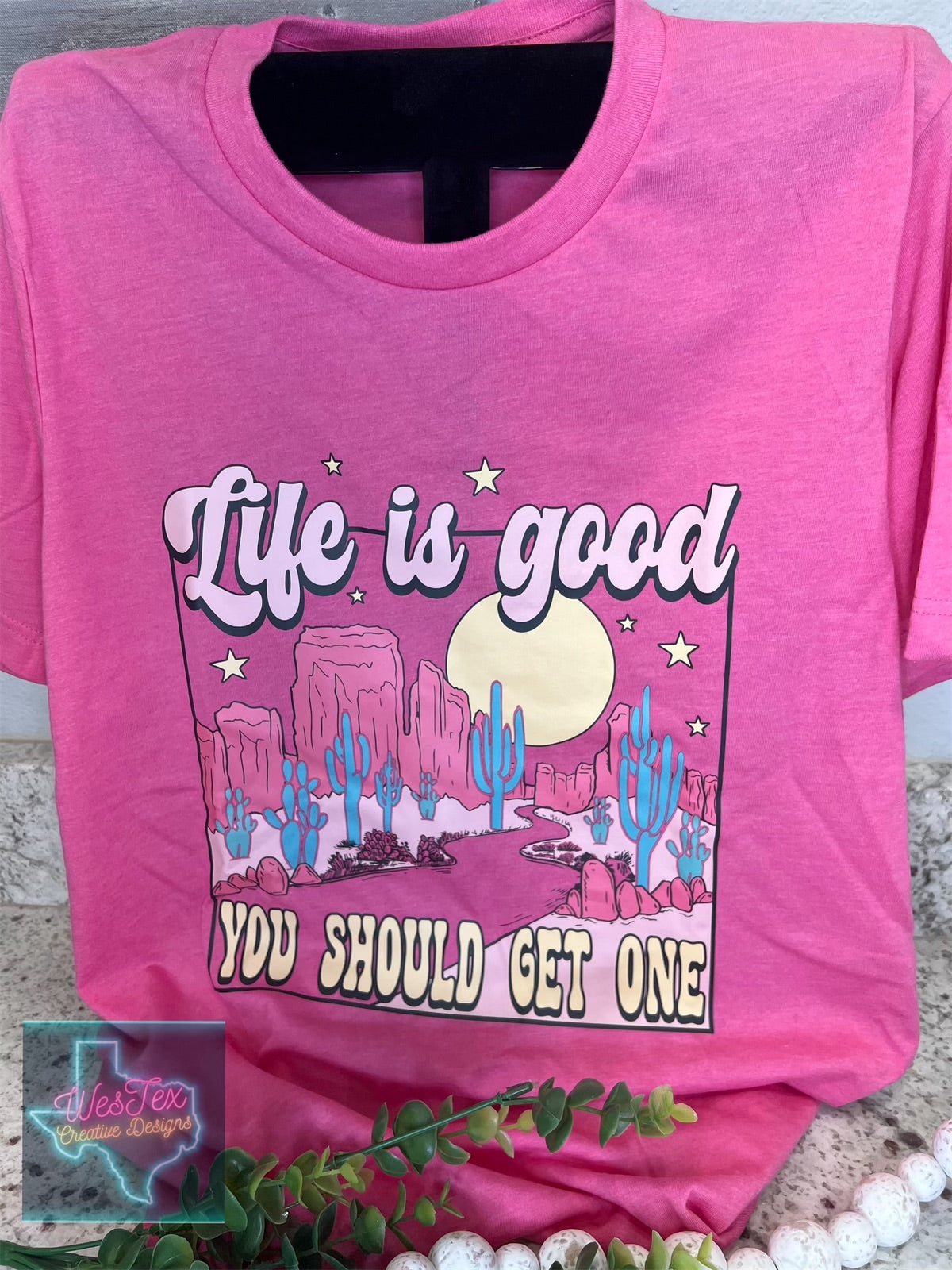 LIFE IS GOOD - SHORT SLEEVE - PINK